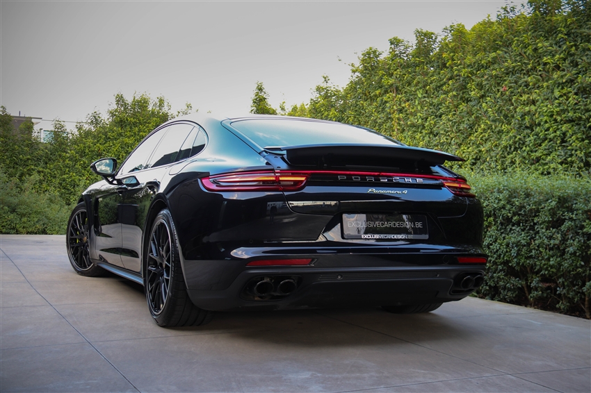 Porsche Panamera 4 E-Hybrid